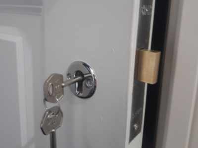Internal mortice lock install